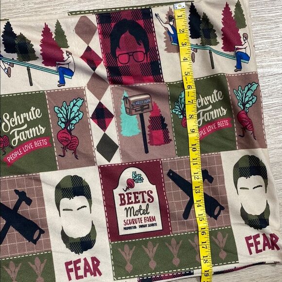 The Office Schrute Farms Pillowcases Set‎ of 2 Dwight Fear Beets Motel 25x19.5 - Picture 13 of 15